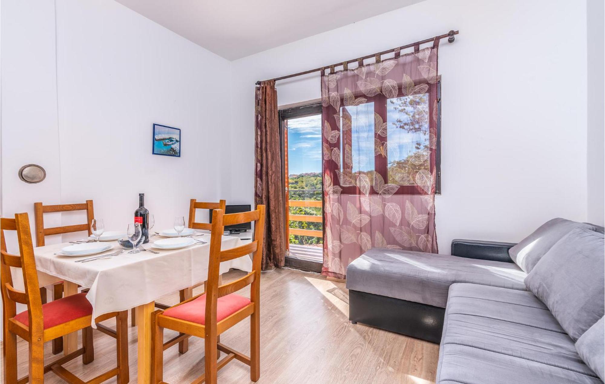 Gorgeous Apartment In Krk With Kitchen Krk Town Εξωτερικό φωτογραφία